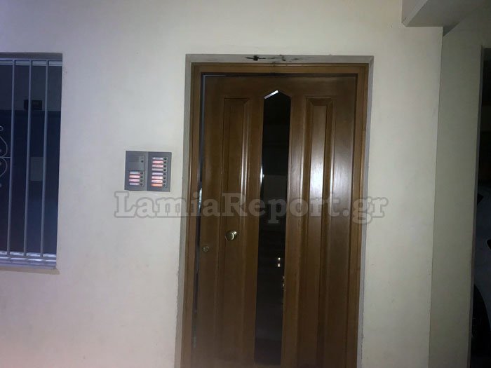 Λαμία: Βρήκε τον διαρρήκτη μέσα στο σπίτι του και τον μαχαίρωσε [εικόνες] | iefimerida.gr 0