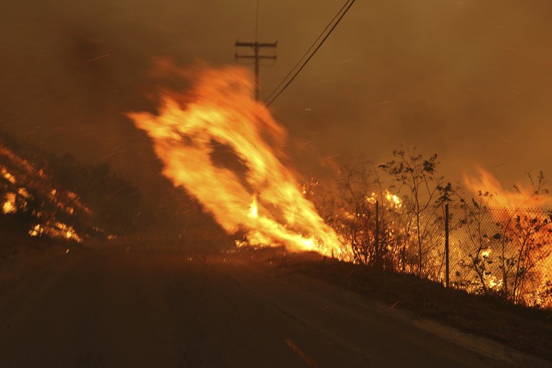 Η Camp Fire ξέσπασε στον εθνικό δρυμό Πλούμας, βόρεια του Σακραμέντο (Φωτογραφία: ΑΡ)