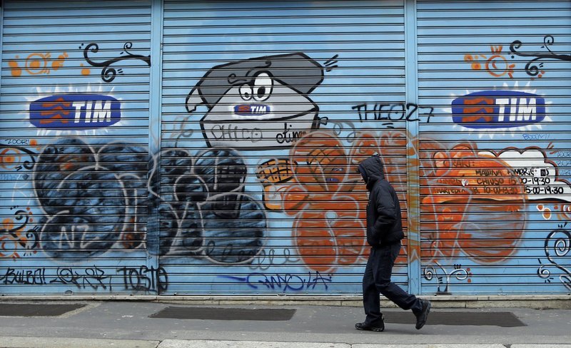 Οι Πεντάστεροι θέλουν να μένουν κλειστά τα καταστήματα τις Κυριακές στην Ιταλία (Φωτογραφία αρχείου: ΑΡ)
