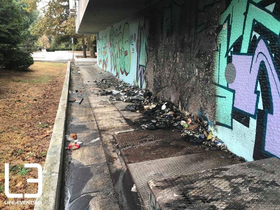 Οι κουκουλόφοροι αναψαν φωτιές στο ΑΠΘ