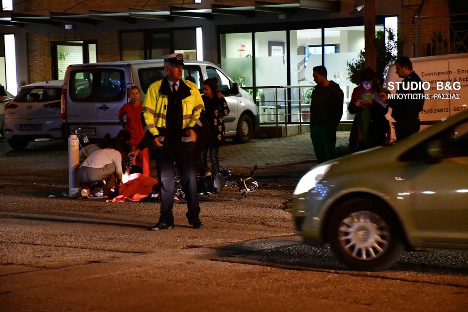 Ναύπλιο: Σύγκρουση ημιφορτηγού με μοτοσυκλέτα -Σε σοβαρή κατάσταση ο οδηγός του δικύκλου [εικόνες] | iefimerida.gr 1