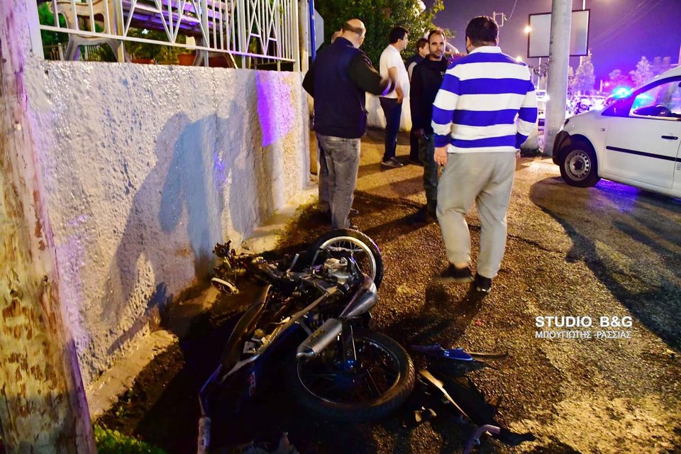 Ναύπλιο: Σύγκρουση ημιφορτηγού με μοτοσυκλέτα -Σε σοβαρή κατάσταση ο οδηγός του δικύκλου [εικόνες] | iefimerida.gr 0