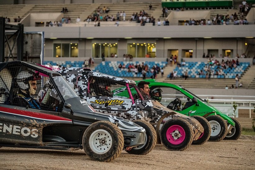EKO Racing Dirt Games 2018: H χωμάτινη μάχη της χρονιάς στην πίστα του Ιπποδρόμου | iefimerida.gr 1