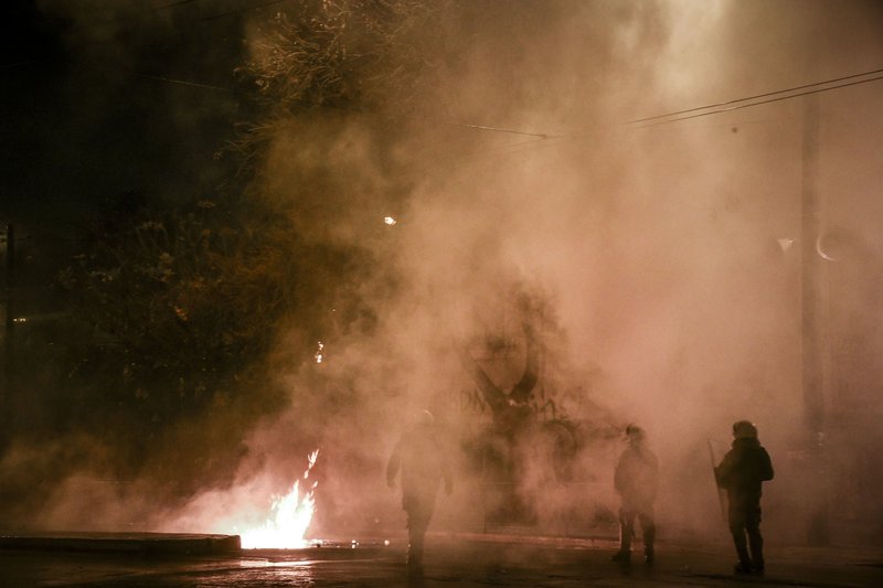 Τα επεισόδια αμαύρωσαν για μία ακόμη φορά την επέτειο του Πολυτεχνείου