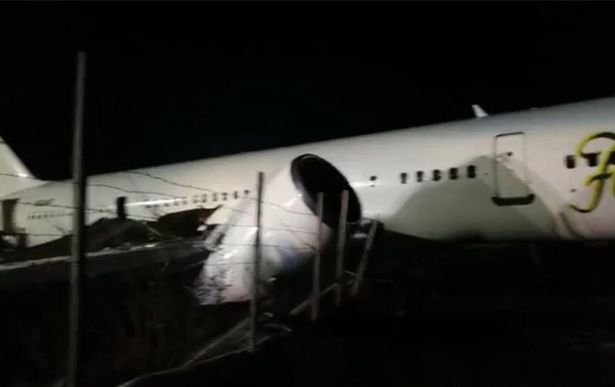 Εξι τραυματίες από την αναγκαστική προσγείωση αεροσκάφους στη Γουιάνα [εικόνες]  | iefimerida.gr 1