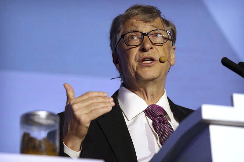 Ο συνιδρυτής της Microsoft έκανε τον άθλο αυτό σήμερα στο Πεκίνο. Στόχος του δισεκατομμυριούχου: να προσελκύσει την προσοχή στην απουσία τουαλετών στις αναπτυσσόμενες χώρες