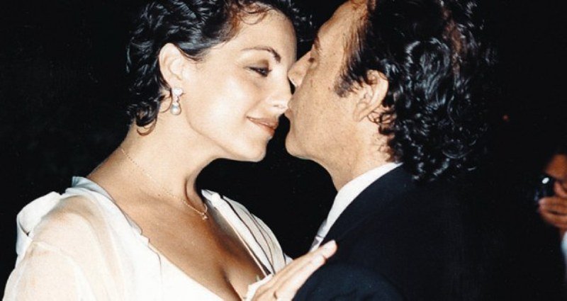 Τόλης Βοσκόπουλος: Οι έρωτες και η καριέρα του τραγουδιστή που από παιδί είχε έναν καημό, το θέατρο! [εικόνες] | iefimerida.gr 7