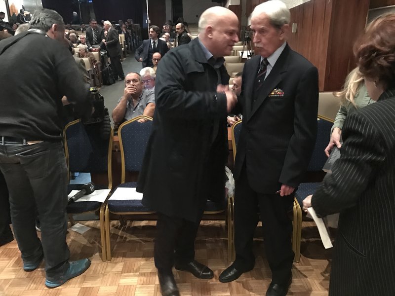 Ο συγγραφέας στην παρουσίαση του βιβλίου
