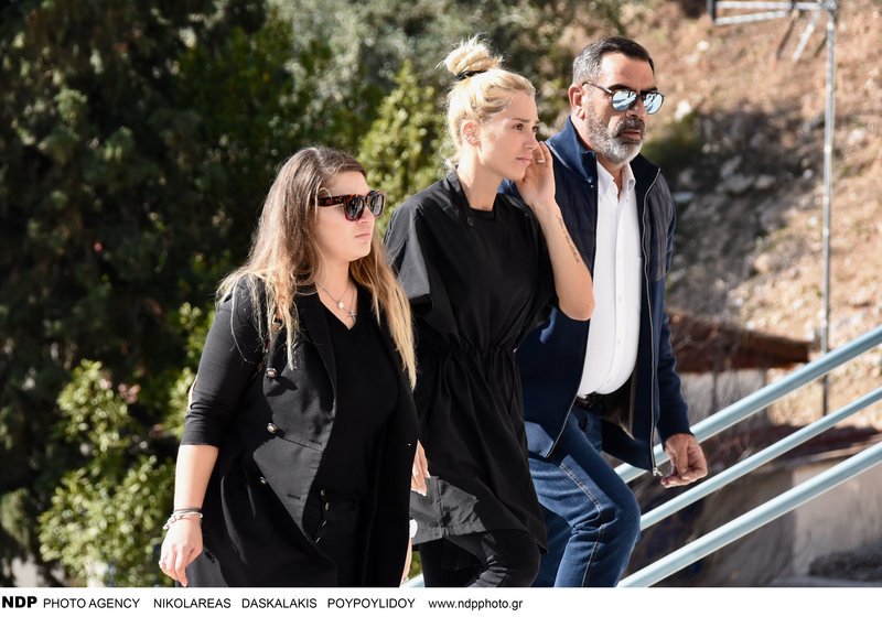 Η Βικτώρια Καρύδα έμαθε ότι ο άνδρας της δολοφονήθηκε ενώ έκανε πασαρέλα.