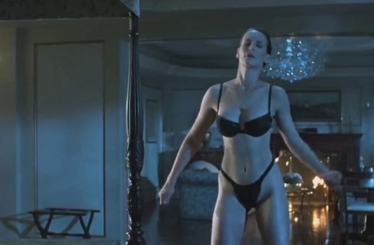 Τζέιμι Λι Κέρτις: «Διπλή» διασημότητα, πλαστικές, χάπια και αλκοόλ για την «Βασίλισσα του τρόμου» [εικόνες]  | iefimerida.gr 4