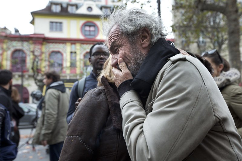 Τρία χρόνια από το μακελειό του Bataclan στο Παρίσι -Η πιο φονική τρομοκρατική επίθεση στη Γαλλία [εικόνες] | iefimerida.gr 4