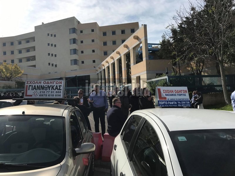 Οι εκπρόσωποι των εκπαιδευτών ζήτησαν και πραγματοποίησαν συνάντηση με την ηγεσία του υπουργείου