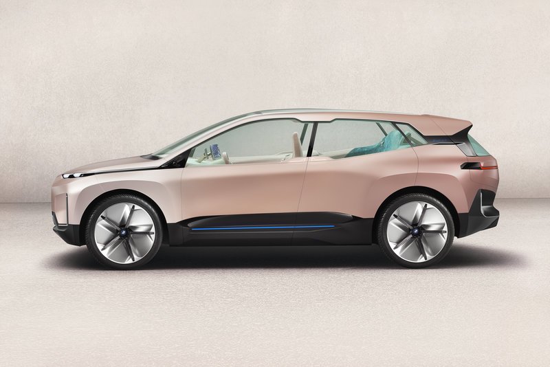 Το BMW Vision iNEXT γιορτάζει την παγκόσμια πρεμιέρα του στο Λος Άντζελες [εικόνες] | iefimerida.gr 2