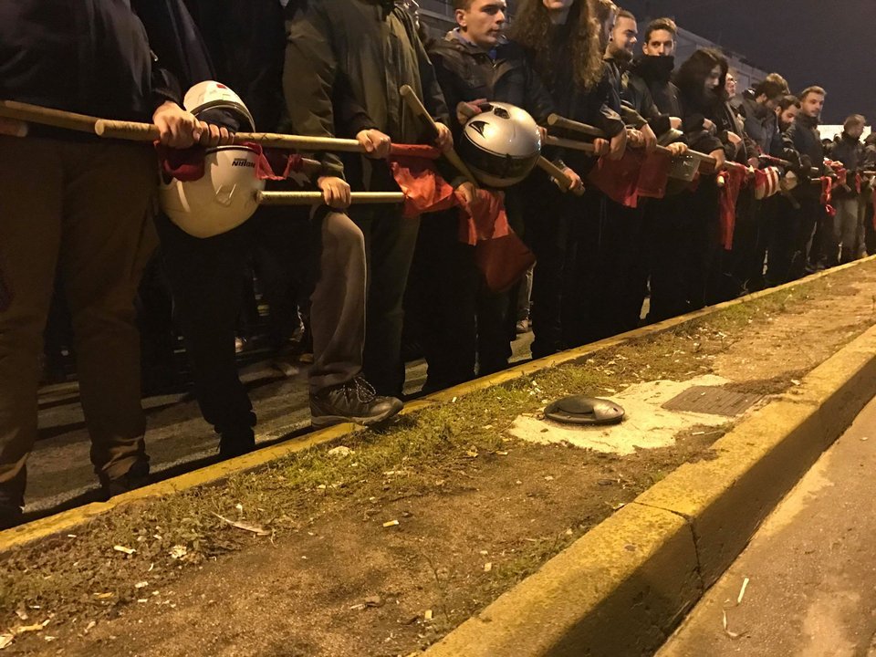 Επέτειος Πολυτεχνείου: Χιλιάδες κόσμου στην πορεία προς την αμερικανική πρεσβεία | iefimerida.gr 6