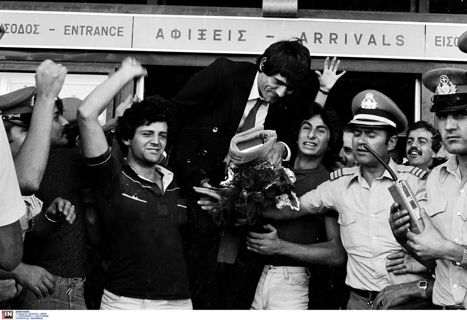 Ο χαρισματικός τερματοφύλακας Νίκος Σαργκάνης «αποκαλύπτεται» στους «Θρύλους των Γηπέδων» στο Cosmote History [βίντεο] | iefimerida.gr 0