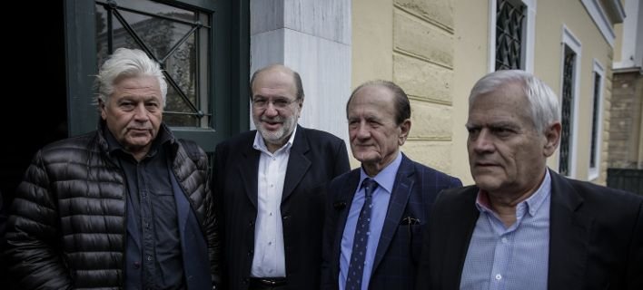 Οι Θανάσης Παπαχριστόπουλος (ΑΝΕΛ), Τρύφων Αλεξιάδης (πρώην υπουργός ΣΥΡΙΖΑ) και Θύμιος Λυμπερόπουλος / Φωτογραφία: Στέλιος Μισίνας/Eurokinissi
