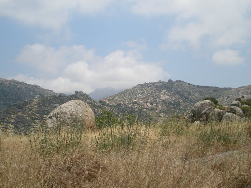 Βωλάξ: Το χωριό της Τήνου με τους απόκοσμους τεράστιους βράχους -Μετεωρίτης ή ηφαίστειο; [εικόνες] | iefimerida.gr 3