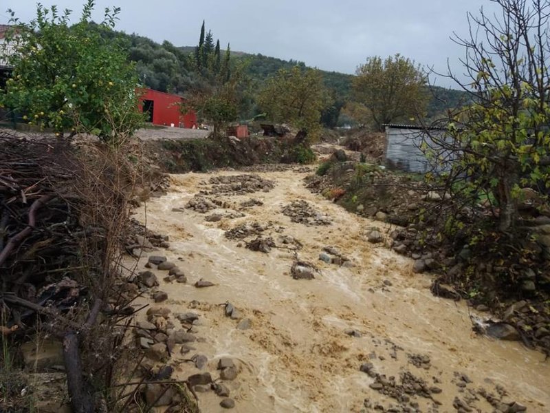 Εικόνα καταστροφής από το Ζευγαράκι