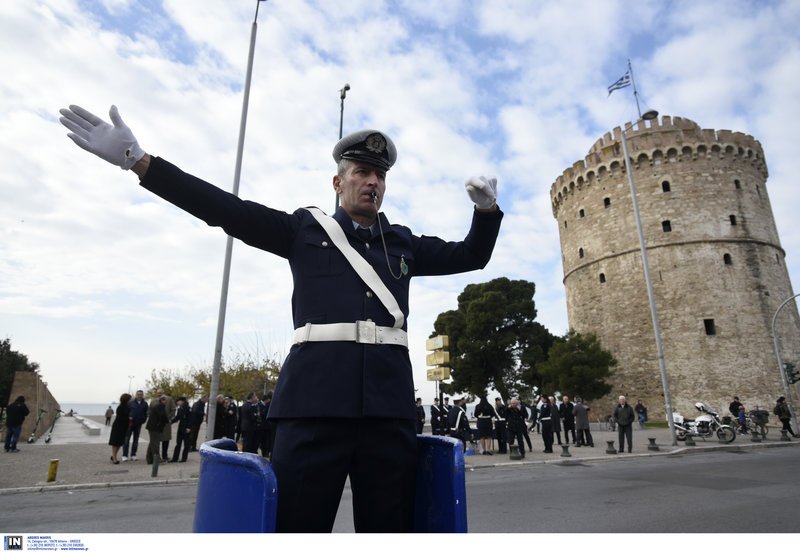 Η μπάντα της Αστυνομίας πλαισίωσε την εκδήλωση ψάλλοντας τα κάλαντα της Πρωτοχρονιάς