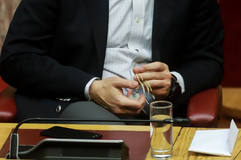 Το κομπολόι πάντως είναι σίγουρα ένα καλό αγχολυτικό -Φωτογραφία:EUROKΙNISSI/ΓΙΩΡΓΟΣ ΚΟΝΤΑΡΙΝΗΣ