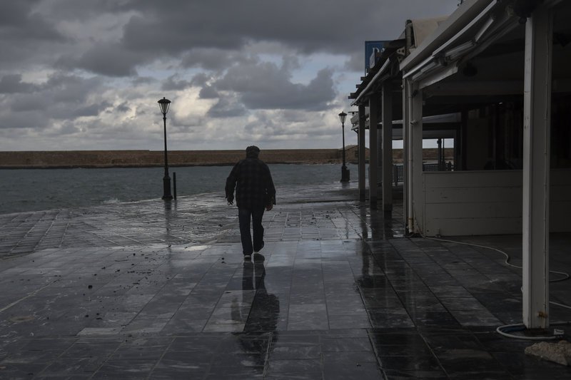 Μια βόλτα αδειάζει το μυαλό -Φωτογραφία: EUROKINISSI/ΜΙΧΑΛΗΣ ΚΑΡΑΓΙΑΝΝΗΣ