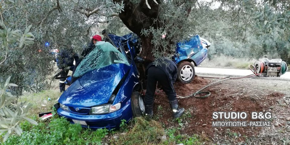 Οι πρώτες εικόνες από το τροχαίο δυστύχημα οικογένειας στο Αργος | iefimerida.gr 5