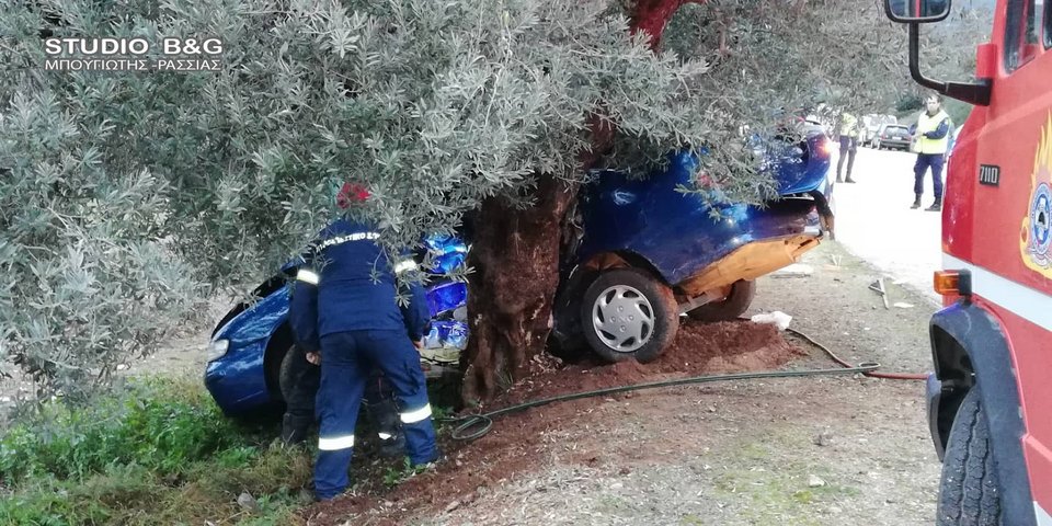 Οι πρώτες εικόνες από το τροχαίο δυστύχημα οικογένειας στο Αργος | iefimerida.gr 4