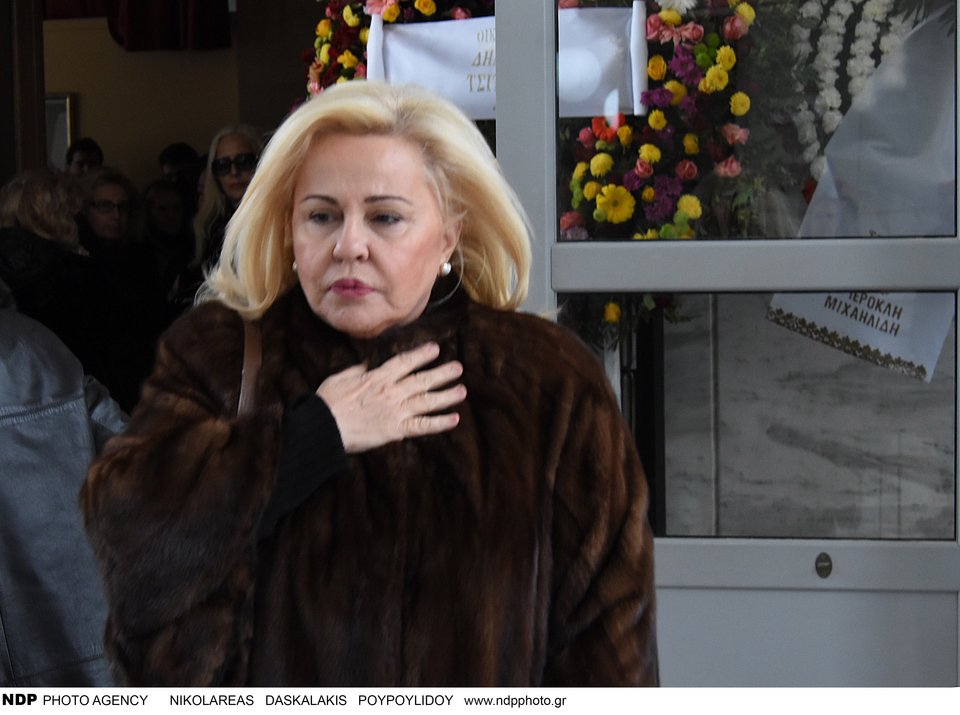 Μπέσσυ Αργυράκη