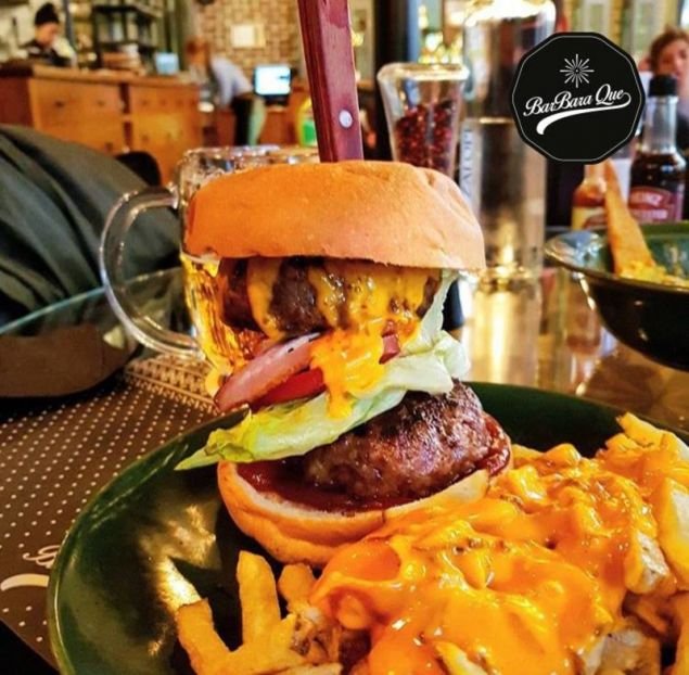 Οδηγός για μπέργκερ στην Αθήνα- Πού θα βρεις τα πιο νόστιμα, τα πιο περίεργα και τα πιο... τεράστια [εικόνες] | iefimerida.gr 3