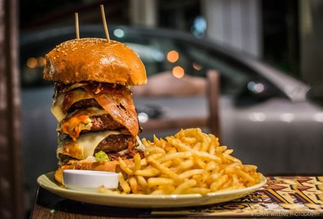 Οδηγός για μπέργκερ στην Αθήνα- Πού θα βρεις τα πιο νόστιμα, τα πιο περίεργα και τα πιο... τεράστια [εικόνες] | iefimerida.gr 0