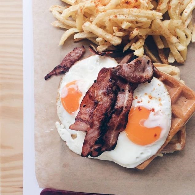 Οδηγός για μπέργκερ στην Αθήνα- Πού θα βρεις τα πιο νόστιμα, τα πιο περίεργα και τα πιο... τεράστια [εικόνες] | iefimerida.gr 8