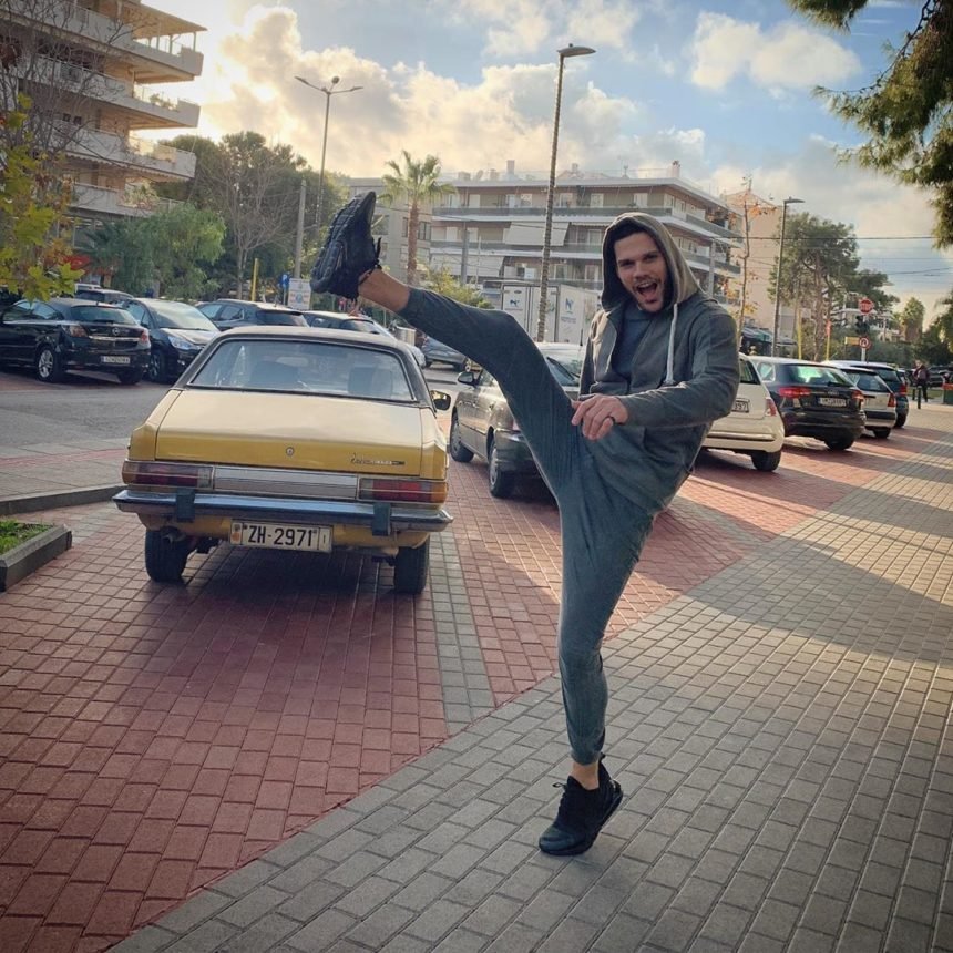 Κλάμα: Ο σύζυγος της Μικαέλας Φωτιάδη μιμείται την πολυσυζητημένη στάση της στο GNTM [εικόνα] | iefimerida.gr 0