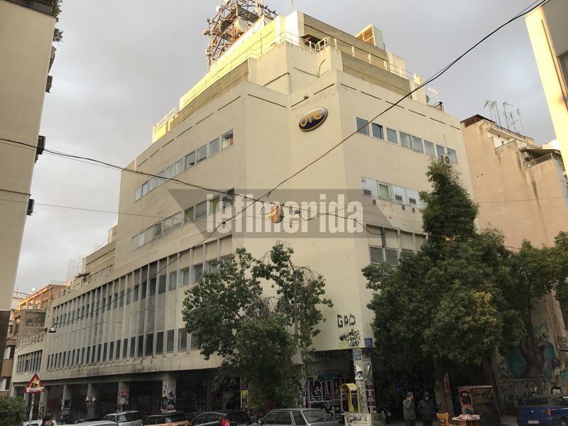 25. Φοιτητές βρίσκονταν επίσης στο κτίριο της Τηλεφωνικής Εταιρείας (Κωλέττη και Εμμ. Μπενάκη).
