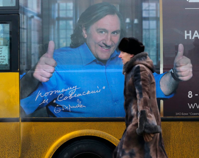 Ζεράρ Ντεπαρντιέ: Η αλήτικη πορεία του όμορφου άσχημου του σινεμά, που εκδιδόταν από παιδί σε φορτηγατζήδες, για να ζήσει [εικόνες] | iefimerida.gr 10