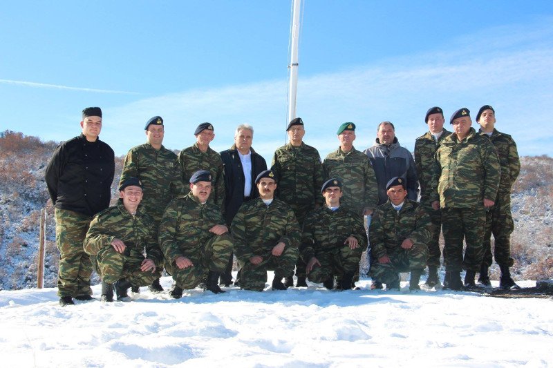 Ξαφνική «έφοδος» του αρχηγού ΓΕΣ στο Φυλάκιο Βροντερού -Σε υψόμετρο 1.100 μέτρων [εικόνες] | iefimerida.gr 4