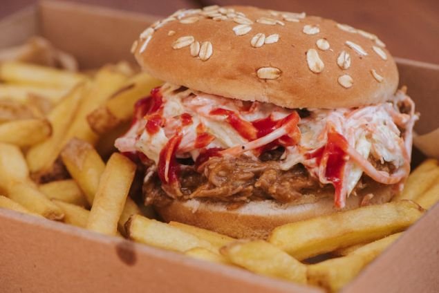 Οδηγός για μπέργκερ στην Αθήνα- Πού θα βρεις τα πιο νόστιμα, τα πιο περίεργα και τα πιο... τεράστια [εικόνες] | iefimerida.gr 11