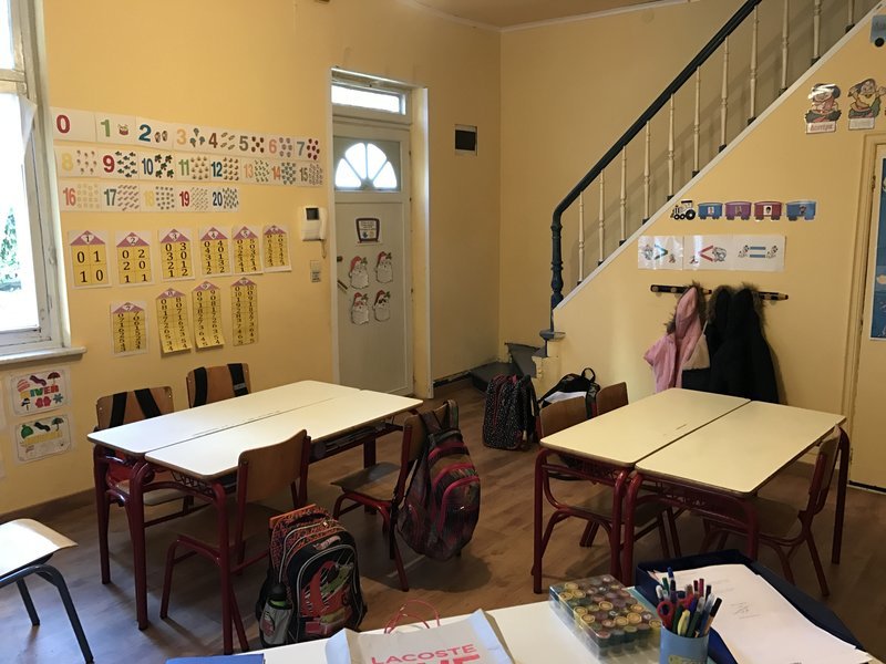 Ρεπορτάζ iefimerida: Περάσαμε μια ημέρα στο ελληνικό σχολείο των Βρυξελλών -Πώς περνούν οι 148 μαθητές | iefimerida.gr 11
