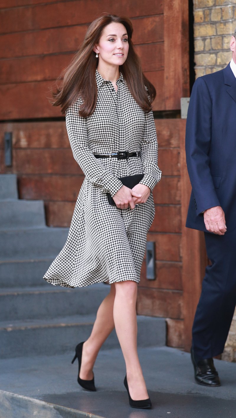 Ωστόσο τώρα μπορεις να το βρεις στα Mango με 40 ευρώ. 