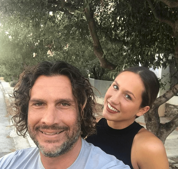 Είναι εντυπωσιακό πόσο μοιάζουν ο Κώστας Κοκκινάκης με την κόρη του [εικόνες & βίντεο]  | iefimerida.gr 2