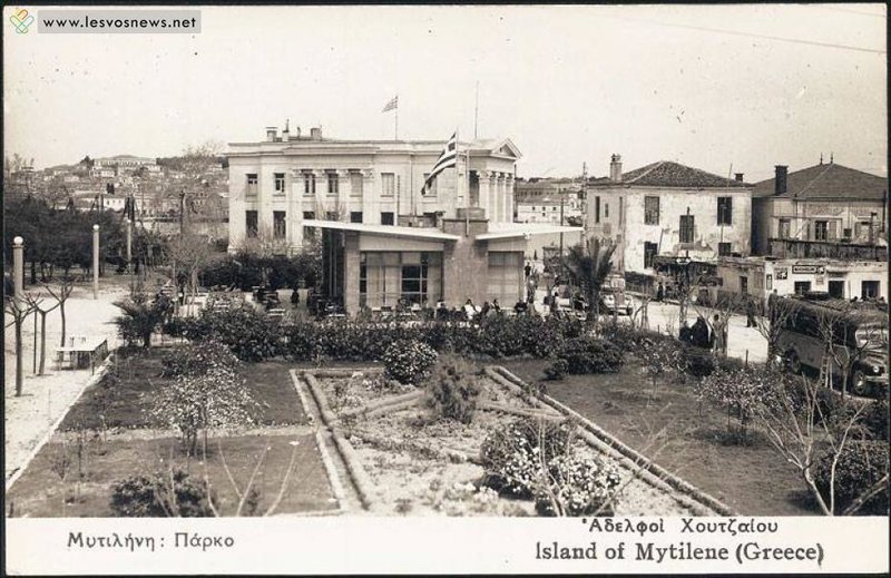 Η Μυτιλήνη το '50, ένα διαμάντι στο Αιγαίο, σαν καρτ ποστάλ -Με μοναδικά αρχοντικά [εικόνες] | iefimerida.gr 7