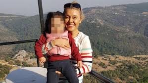 Τουρκάλα μητέρα και Ελληνας πατέρας «σφάζονται» για την επιμέλεια ενός 3χρονου κοριτσιού [εικόνες] | iefimerida.gr 1