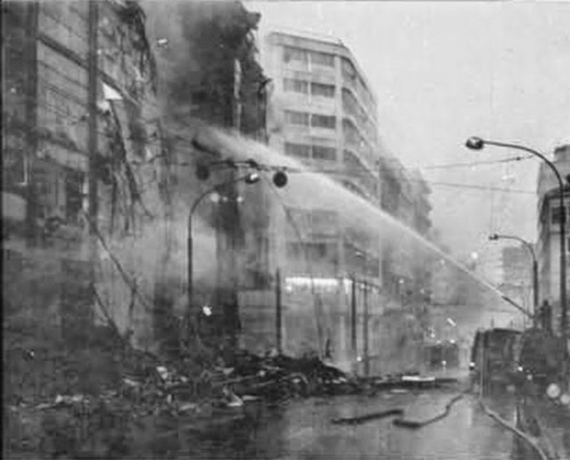 Ηταν 19 Δεκεμβρίου του 1980, όταν εν μέσω της εορταστικής περιόδου, το ΜΙΝΙΟΝ τυλίγεται στις φλόγες