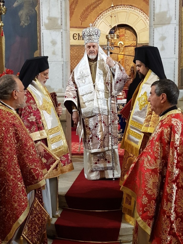 Πληθος κόσμου στον Μητροπολιτικό Ιερό Ναό Αγίου Στεφάνου Παρισίων