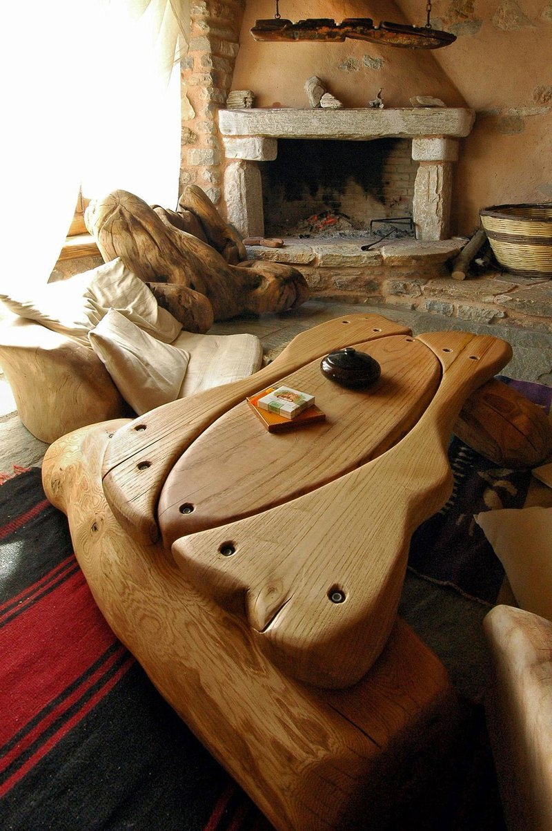 Το βγαλμένο από παραμύθι πέτρινο σπίτι σε δάσος στο Πήλιο -Χωμένο μέσα στα δέντρα, παραδοσιακό και χουχουλιάρικο [εικόνες] | iefimerida.gr 2