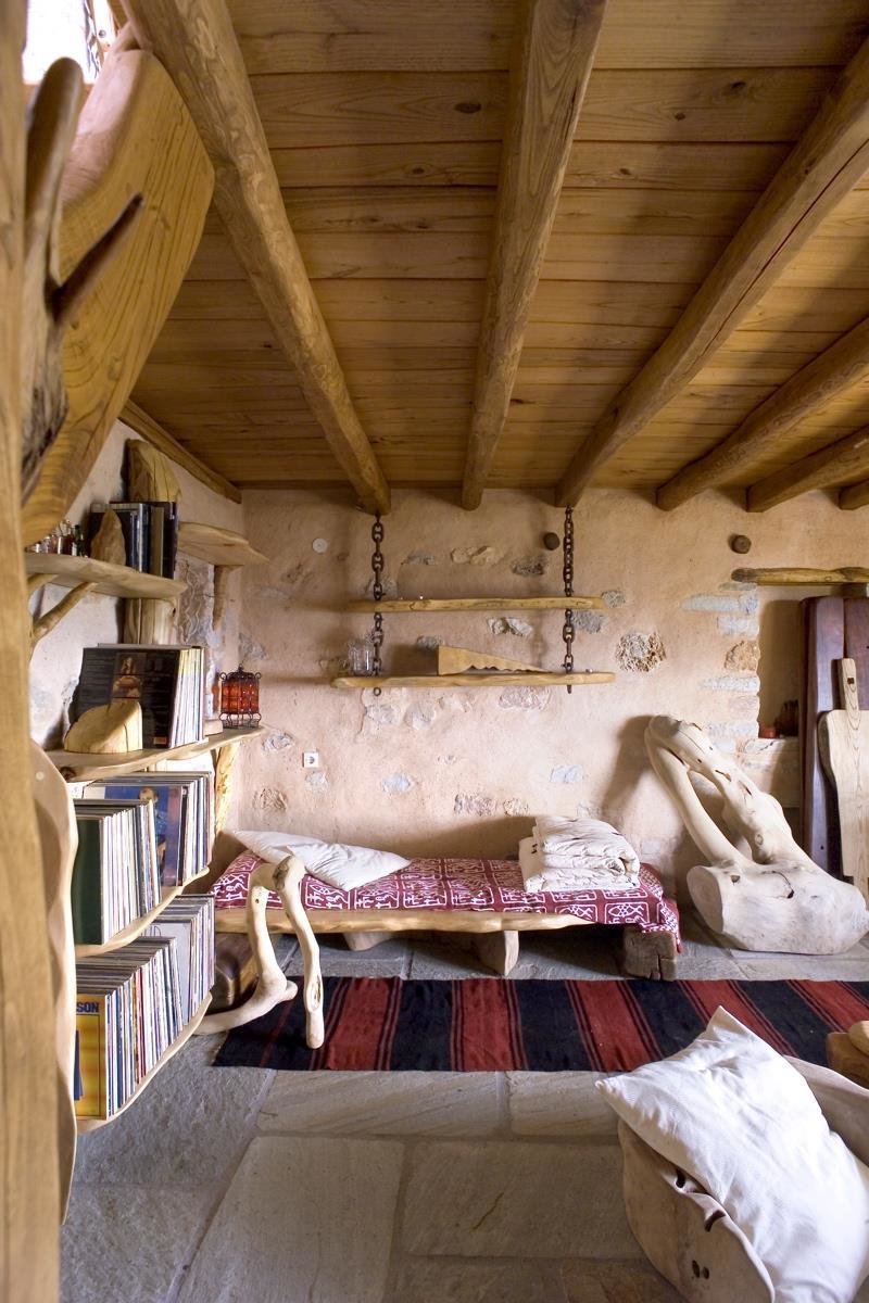 Το βγαλμένο από παραμύθι πέτρινο σπίτι σε δάσος στο Πήλιο -Χωμένο μέσα στα δέντρα, παραδοσιακό και χουχουλιάρικο [εικόνες] | iefimerida.gr 3