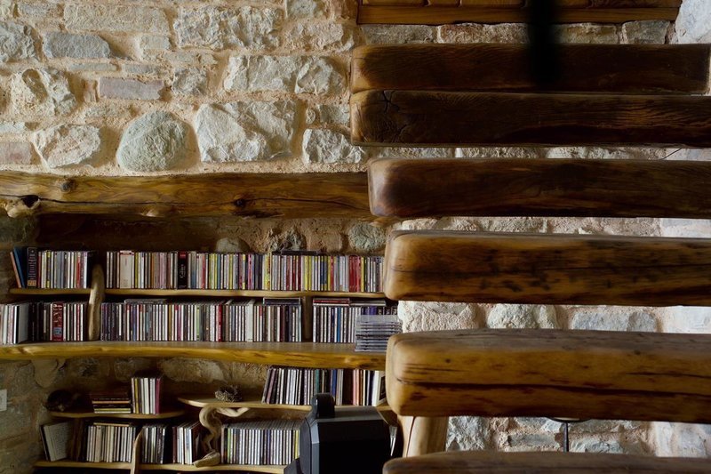 Το βγαλμένο από παραμύθι πέτρινο σπίτι σε δάσος στο Πήλιο -Χωμένο μέσα στα δέντρα, παραδοσιακό και χουχουλιάρικο [εικόνες] | iefimerida.gr 7