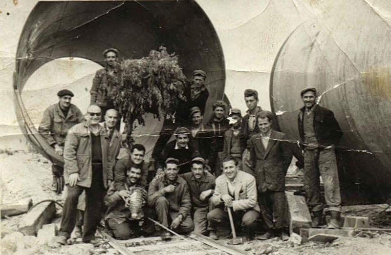 Μερικά από τα θύματα του ναυαγίου διακρίνονται στη φωτογραφία της εποχής