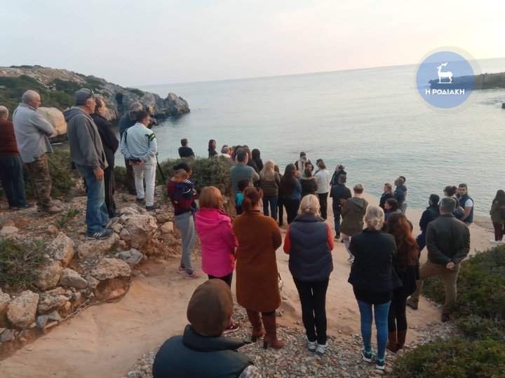 Κάτοικοι της Ρόδου βρέθηκαν στην παραλία της φρίκης
