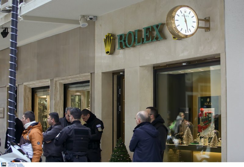 Κινηματογραφική ληστεία στο κατάστημα της Rolex στην Αθήνα | iefimerida.gr 0