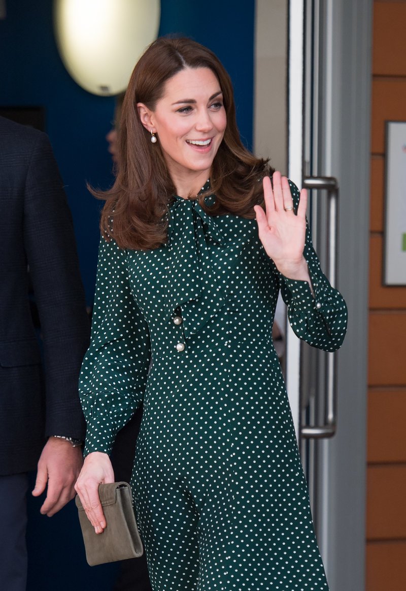 Πώς η Μέγκαν Μαρκλ έκανε την Κέιτ Μίντλετον να μοιάζει με το πιο μίζερο πλάσμα του κόσμου -Η κρύα εμφάνιση [εικόνες] | iefimerida.gr 7